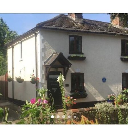 Cricketers Cottage B&B West Malling Bagian luar foto