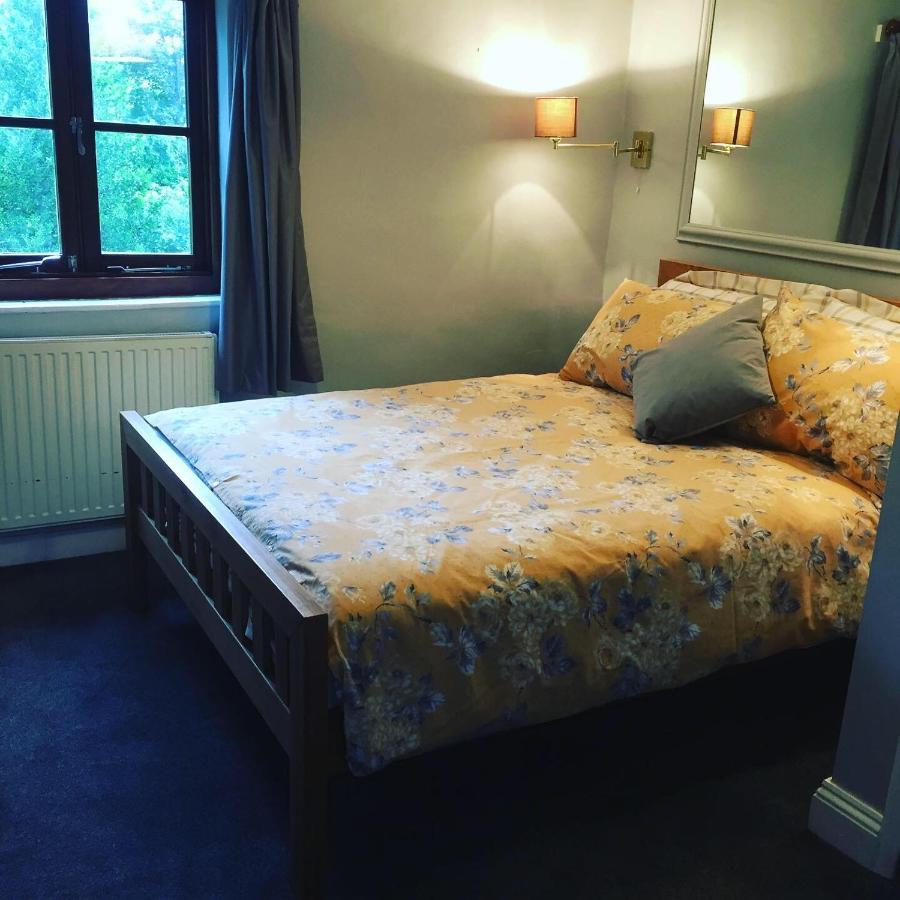 Cricketers Cottage B&B West Malling Bagian luar foto